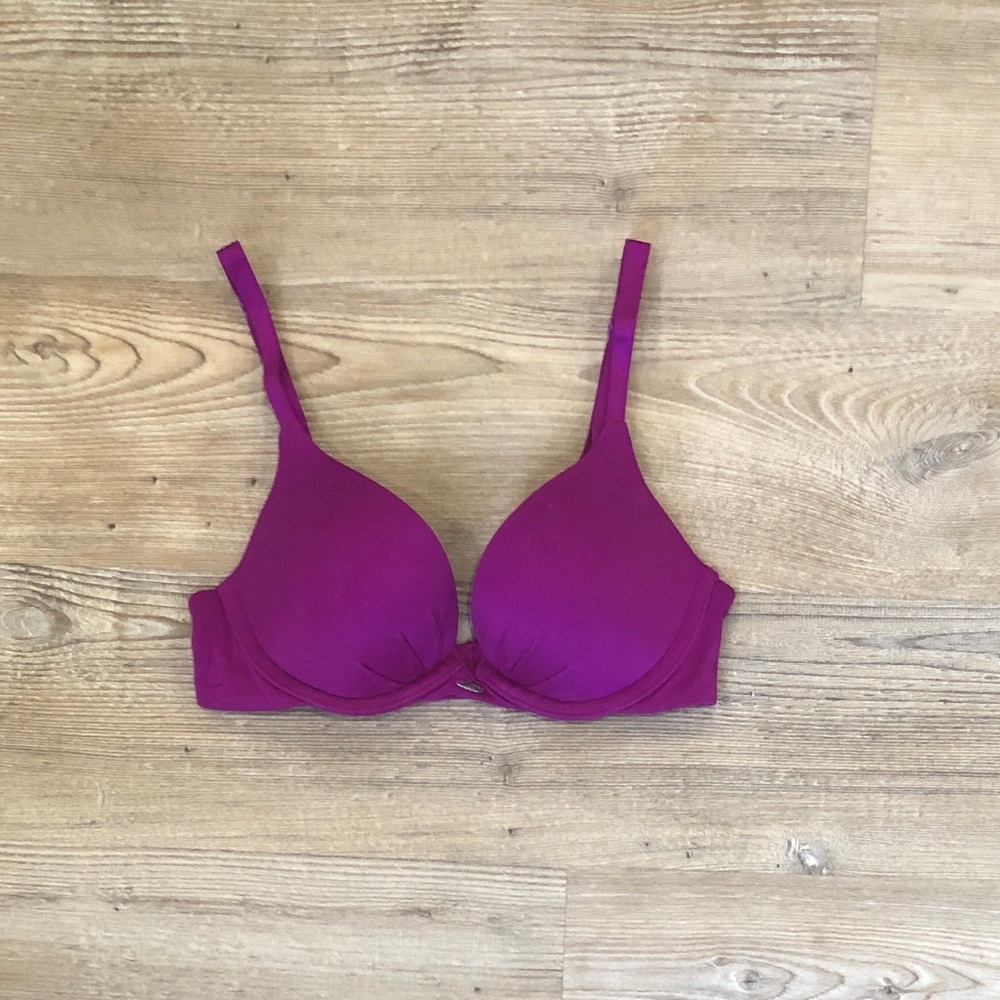 Victoria Secret Fabulous Plunge 32 B Bra